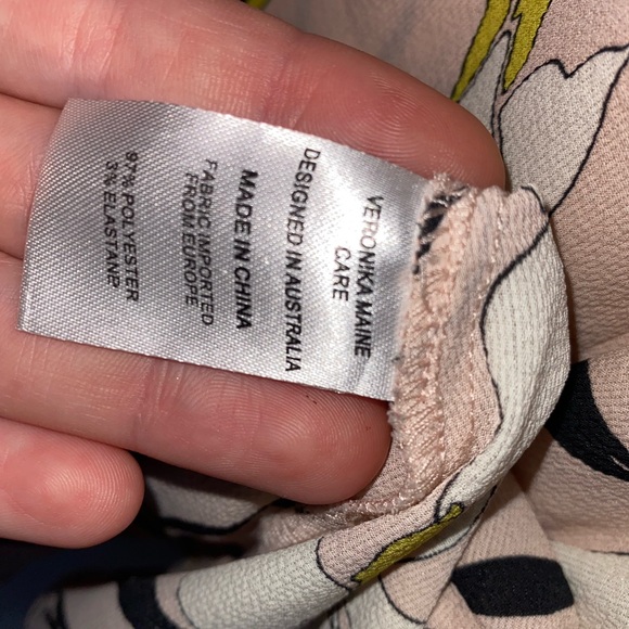 Veronika Maine Womens Pale Blush Floral Short Sleeved Blouse Workwear Size 12 - Picture 14 of 15